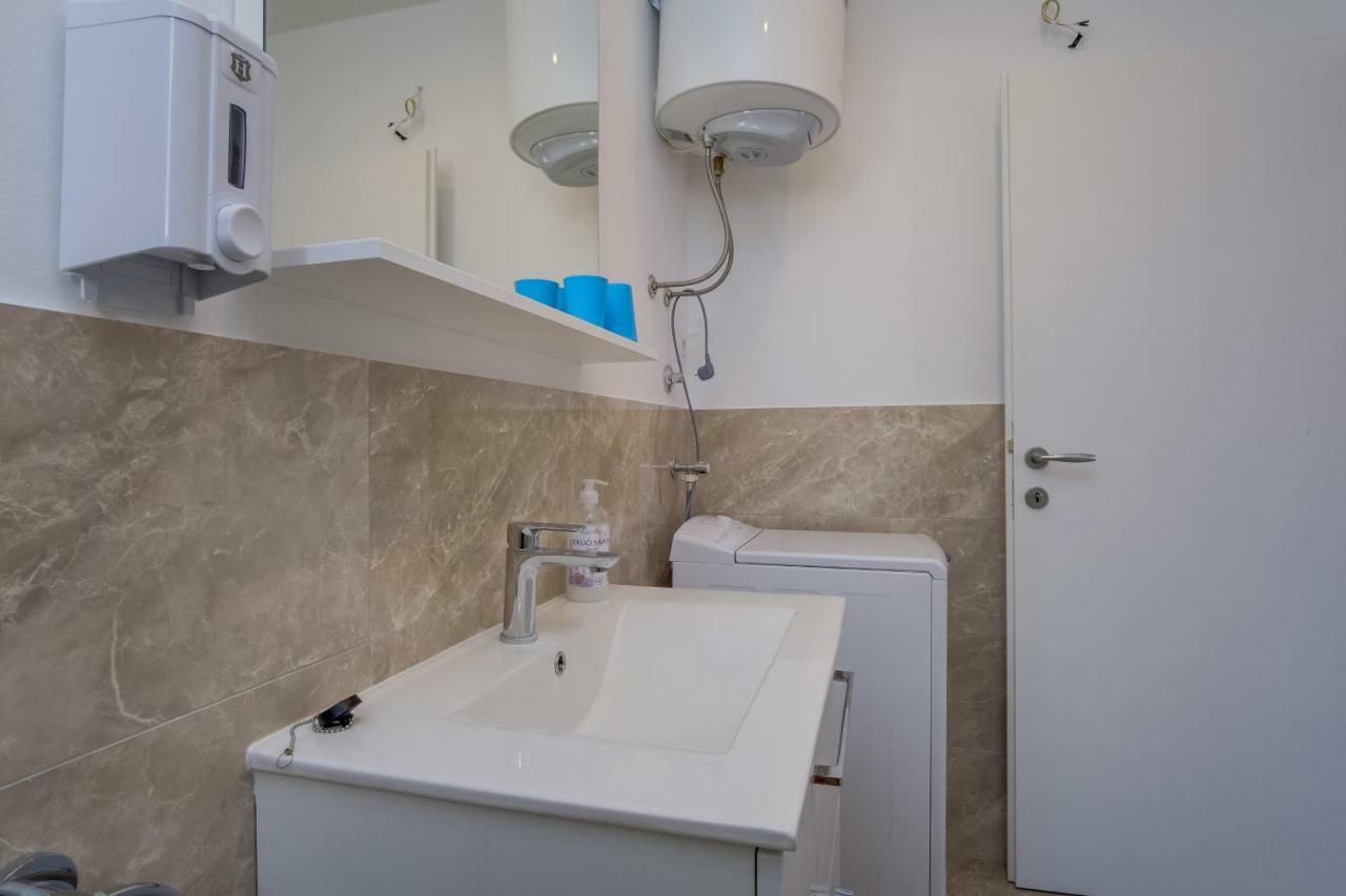 Apartmani Beatrice Mali Lošinj Kültér fotó