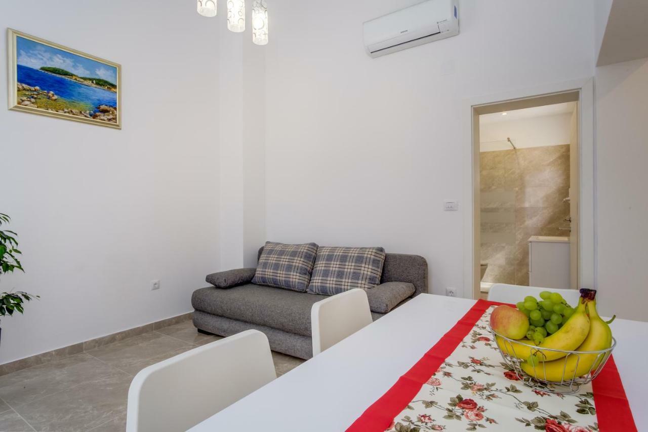 Apartmani Beatrice Mali Lošinj Kültér fotó