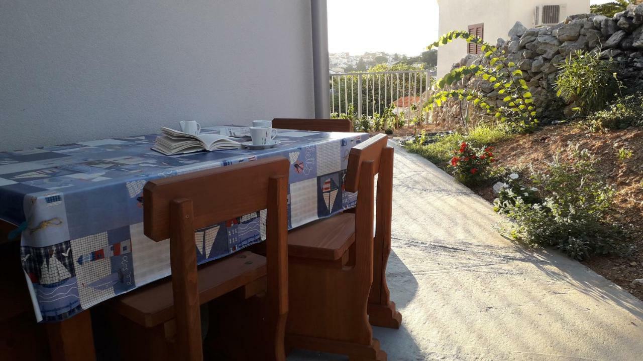 Apartmani Beatrice Mali Lošinj Kültér fotó